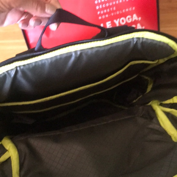 Lululemon Room to Roam Backpack - Picture 6 of 8